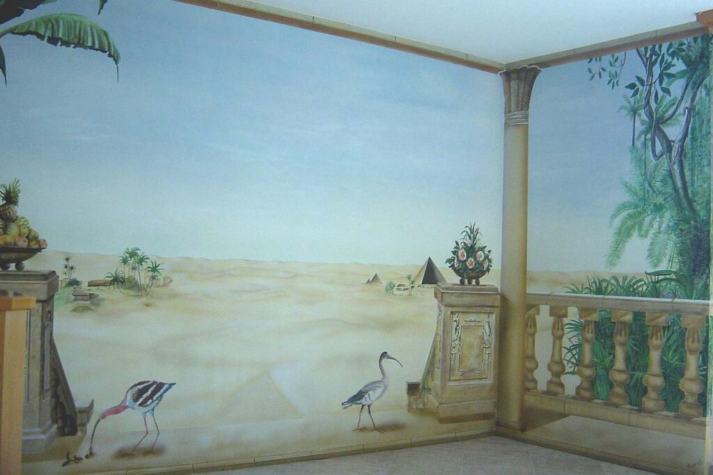 Wandmalerei einer Wüstenlandschaft in einer Sauna
